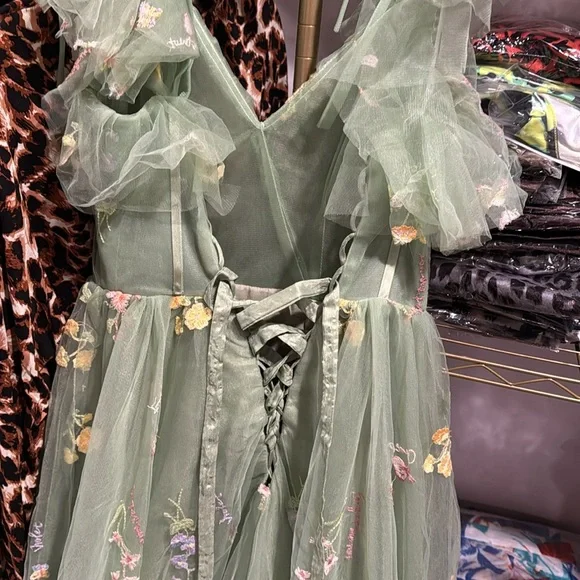 Floral Dress - Picture 6 of 7